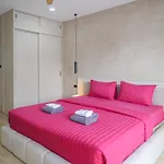 The Pool Residence